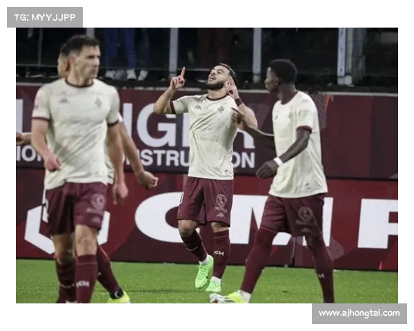 拉卡泽特：法国前锋技术天赋突出 青年联赛表现惊艳成名之路